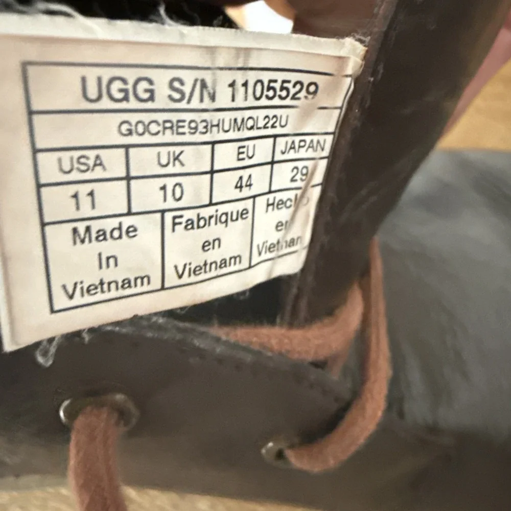 UGG Men's Boot Leather Shoes | Chukka Boot | Brown | M 11.‎ Look New